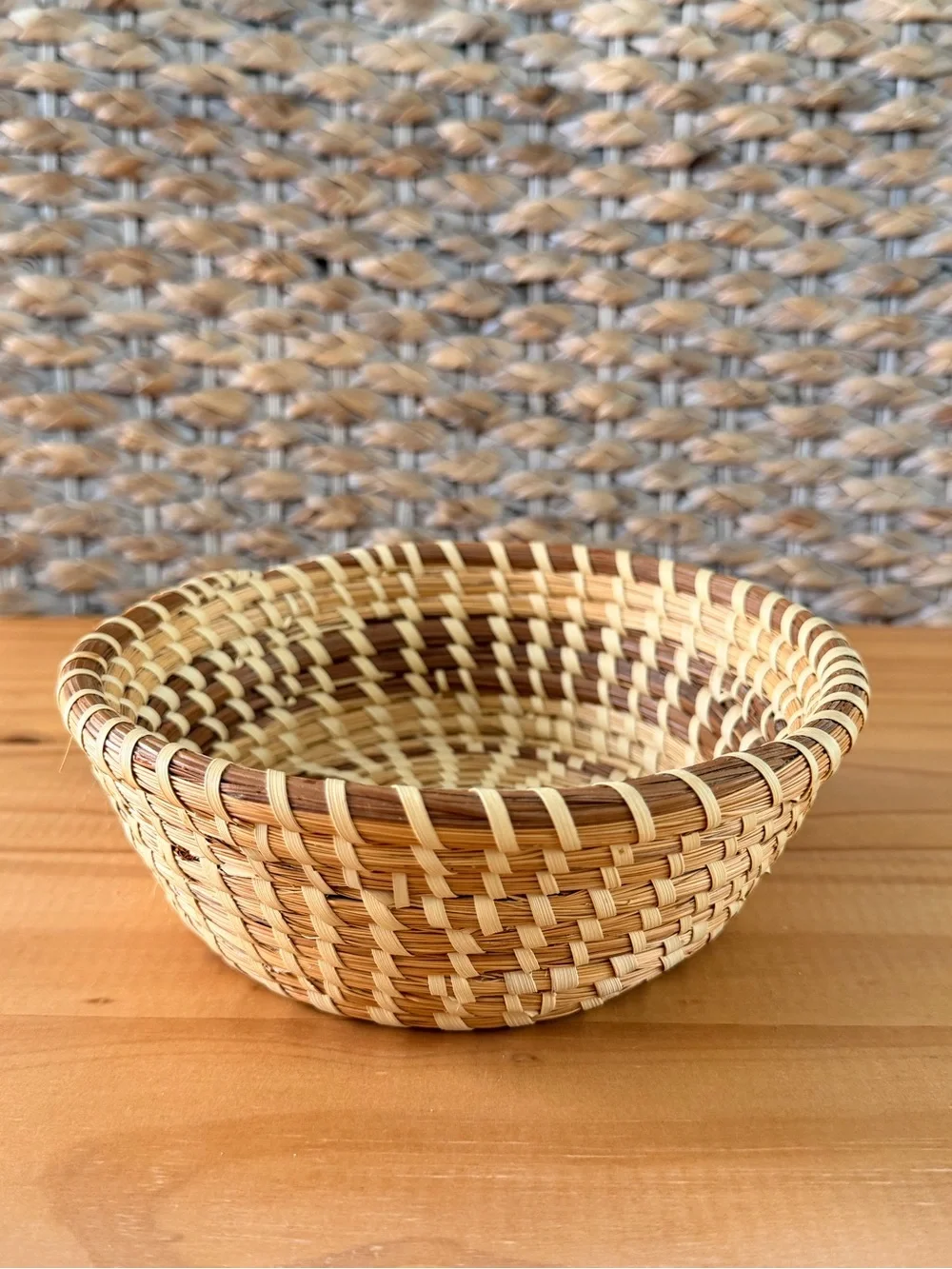Sweet Grass Basket Charleston South Carolina Pine Needle Knots Tight Weaving 7”